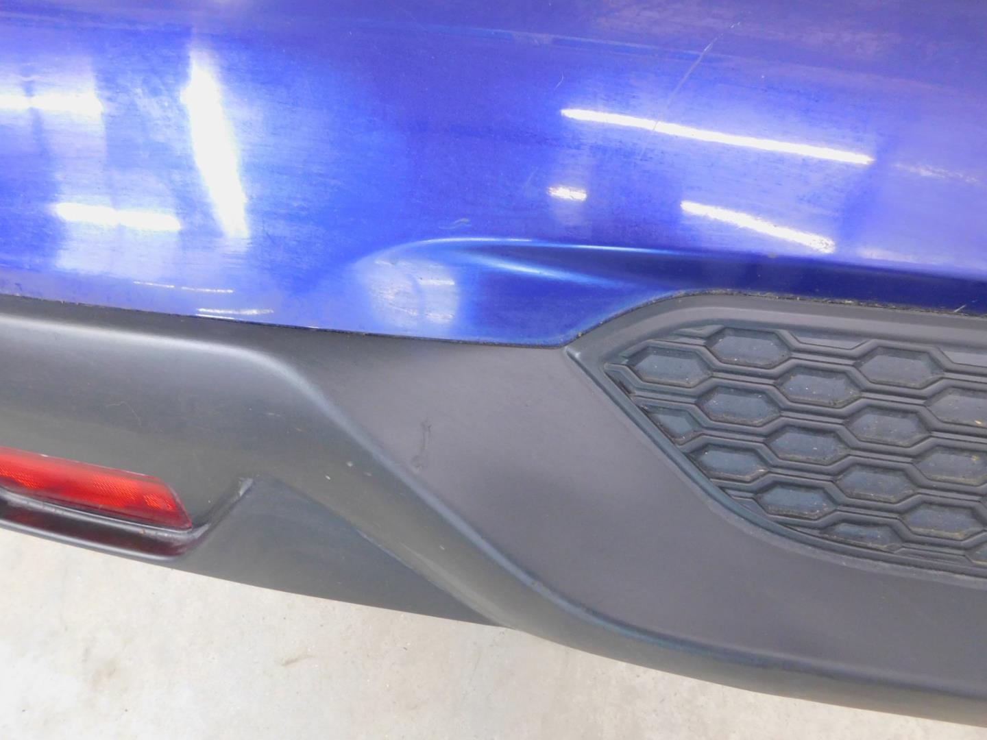 Бампер задний