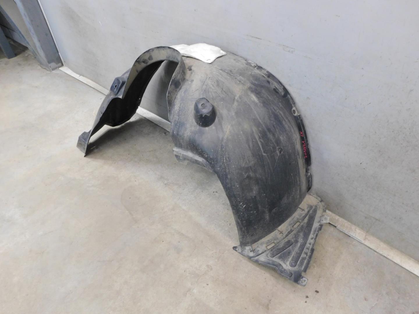 Локер передний левый