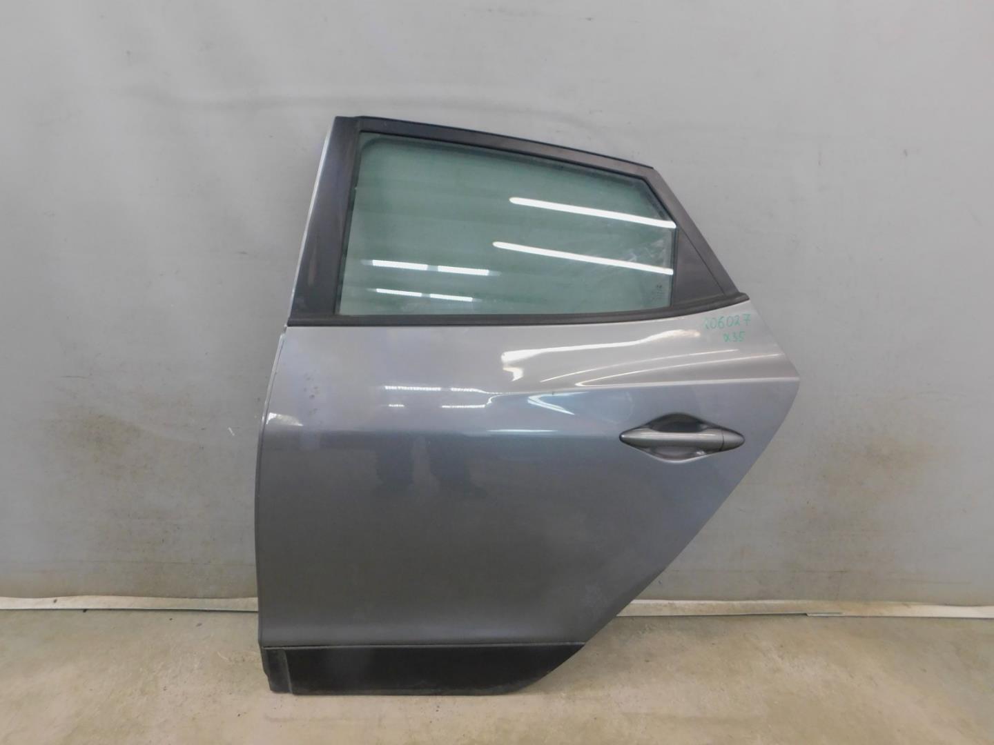 Дверь задняя левая