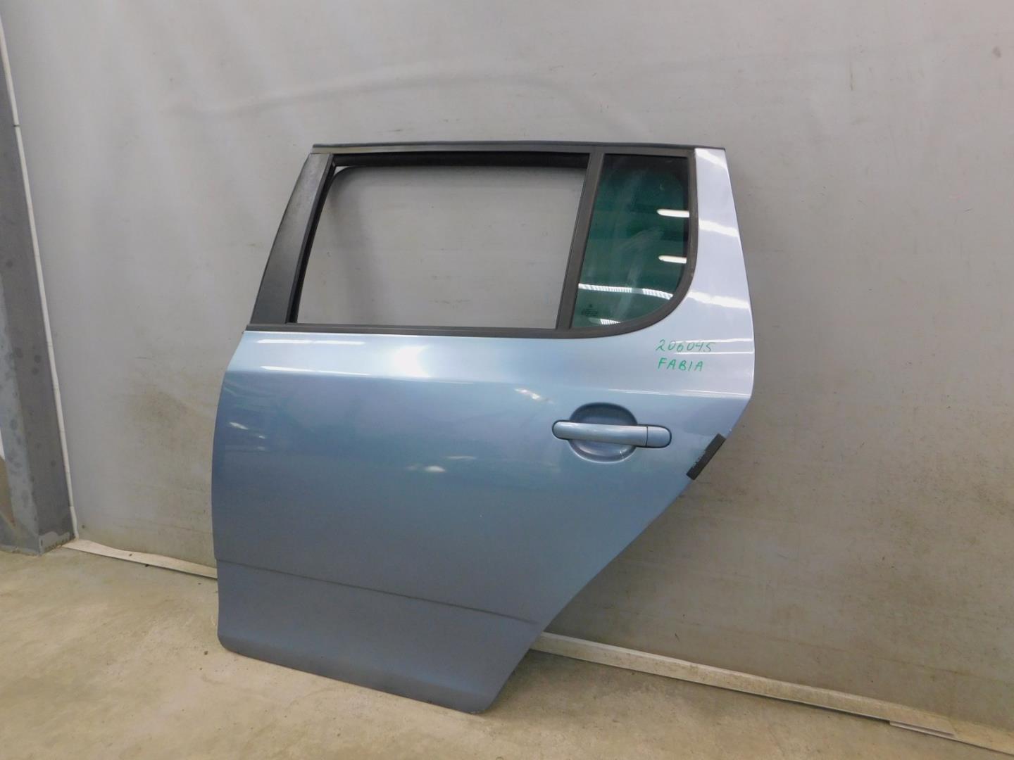 Дверь задняя левая