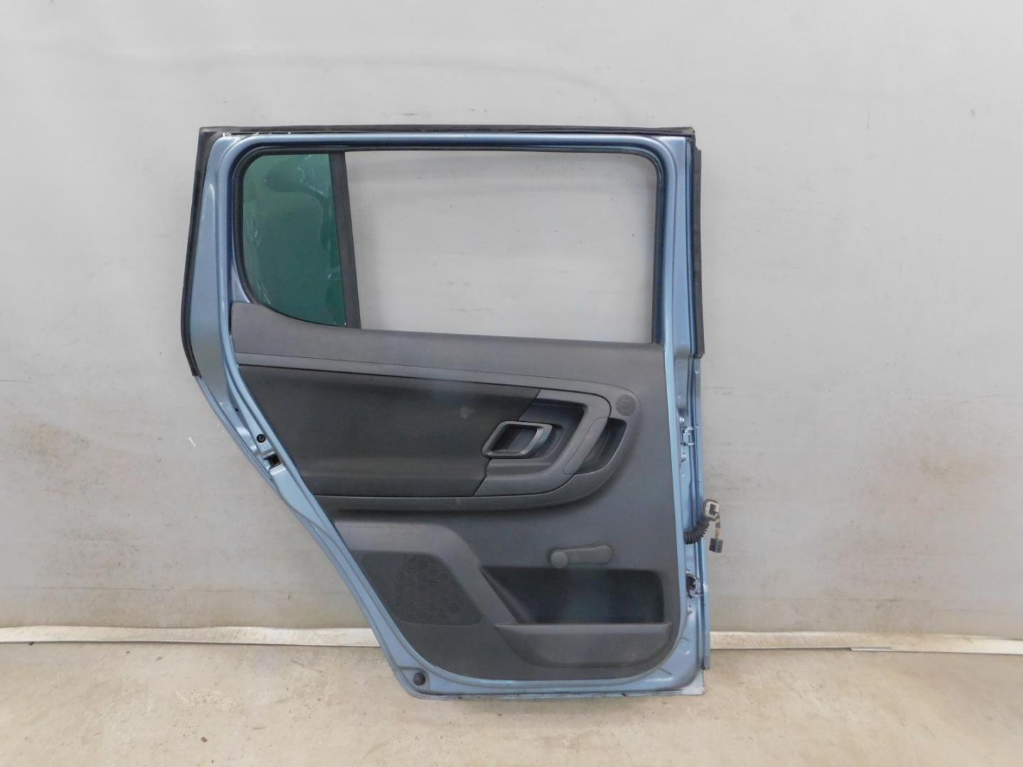 Дверь задняя левая