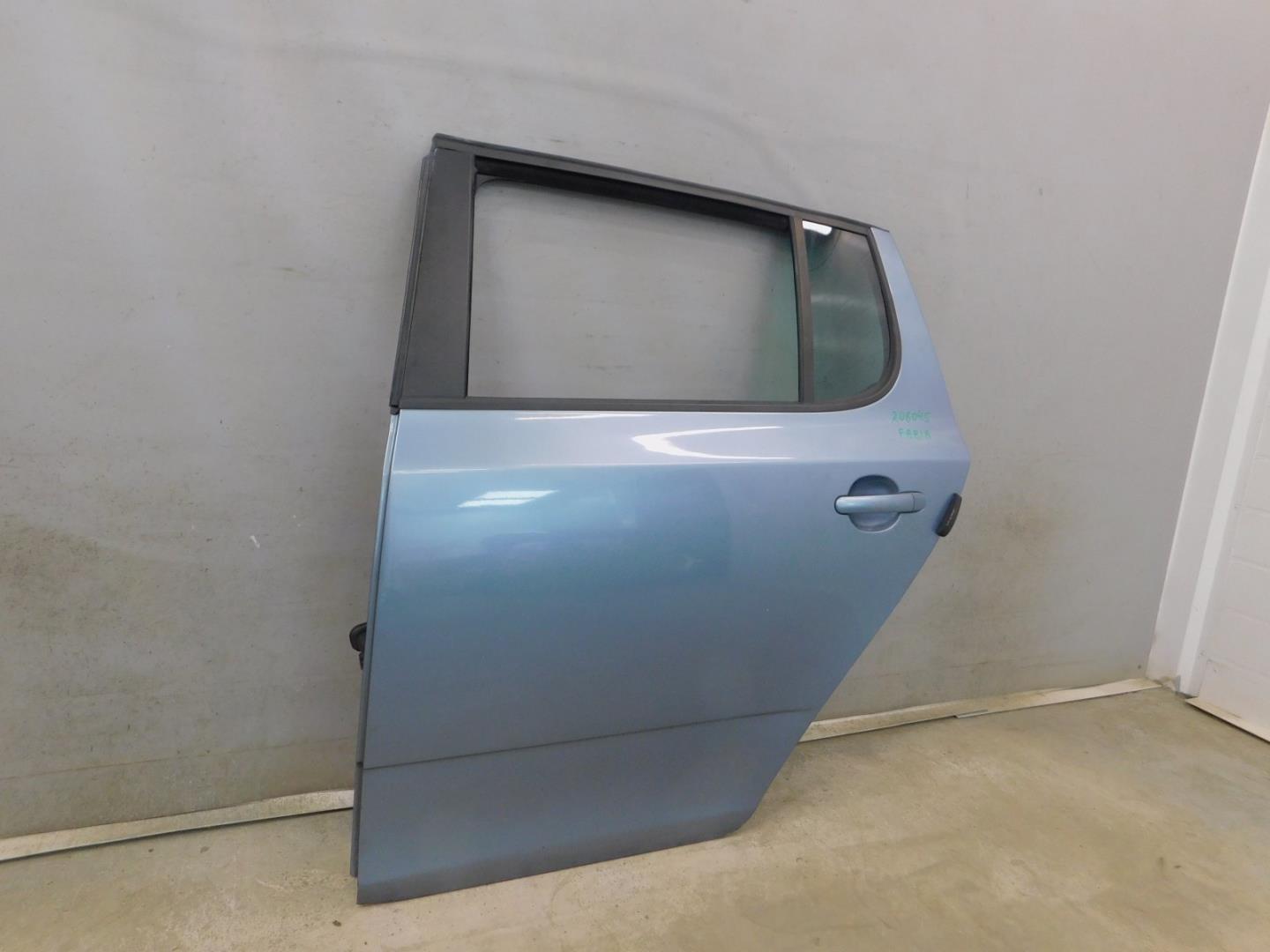 Дверь задняя левая