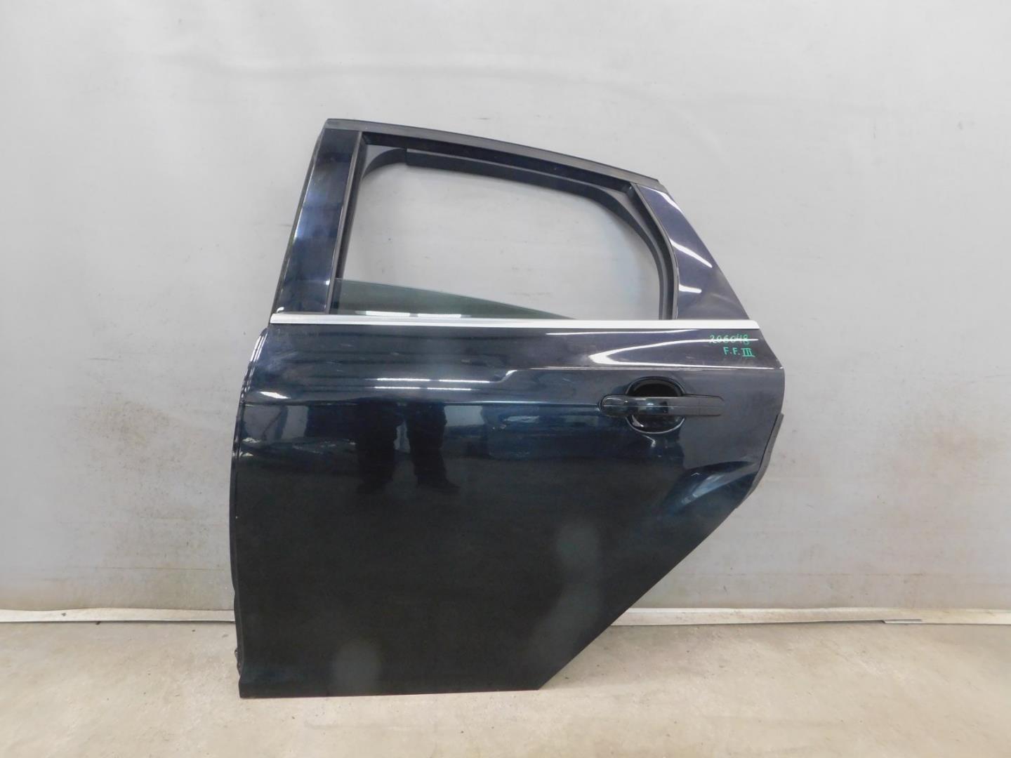 Дверь задняя левая