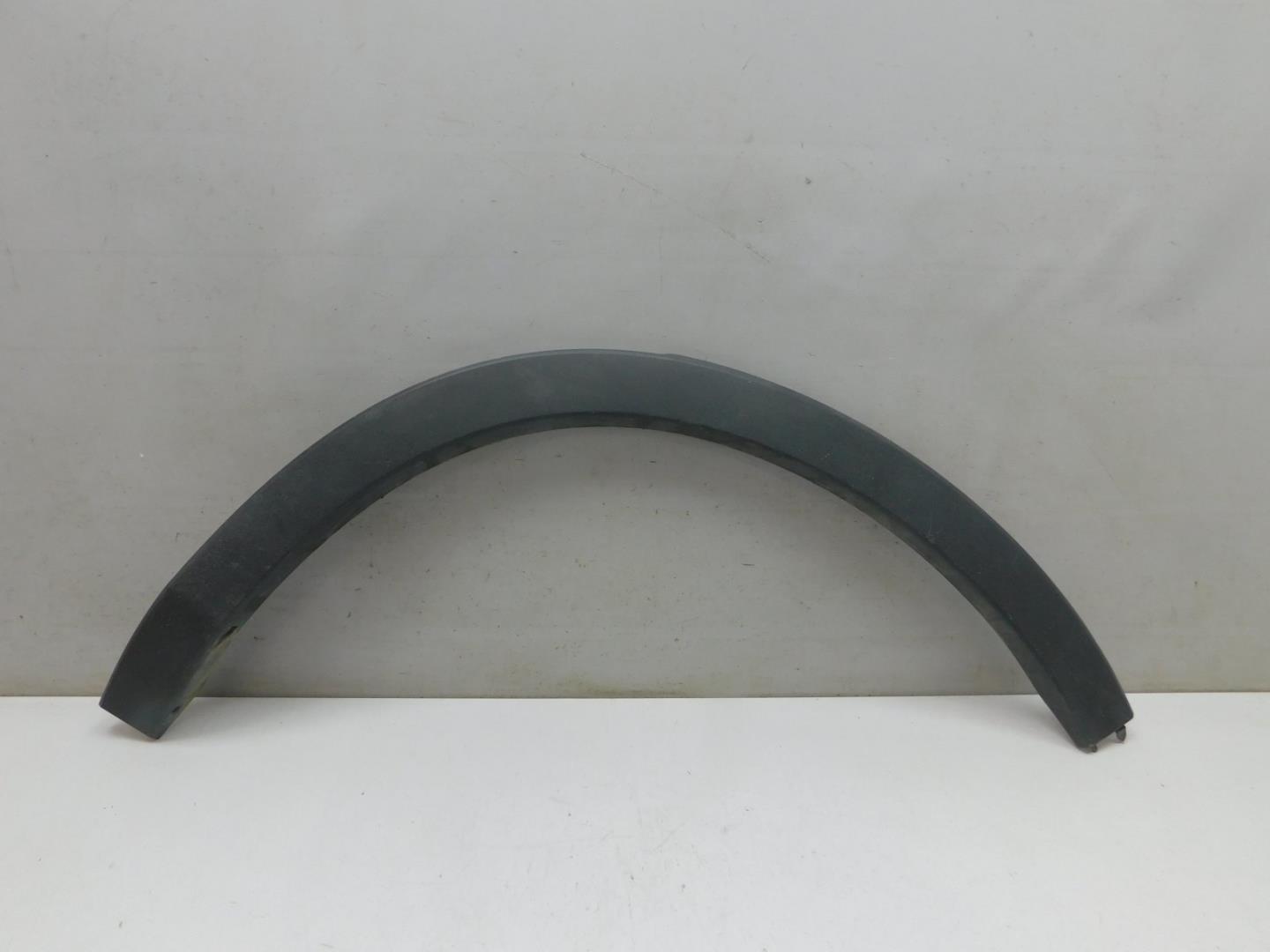 Накладка заднего крыла левого