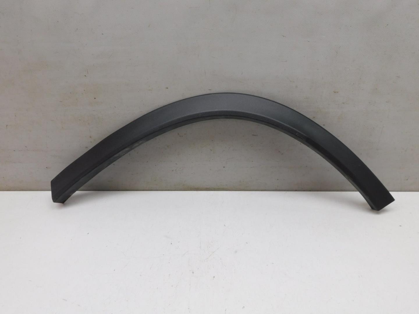 Накладка заднего крыла левого