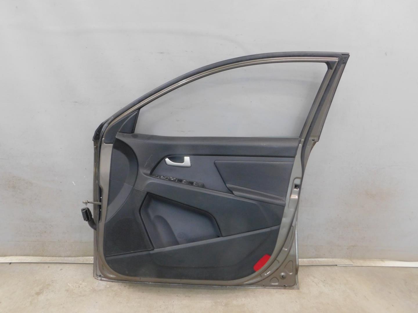 Дверь передняя правая