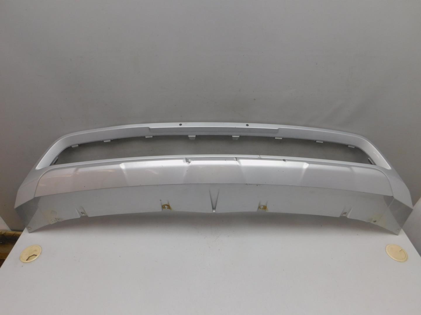 Накладка переднего бампера