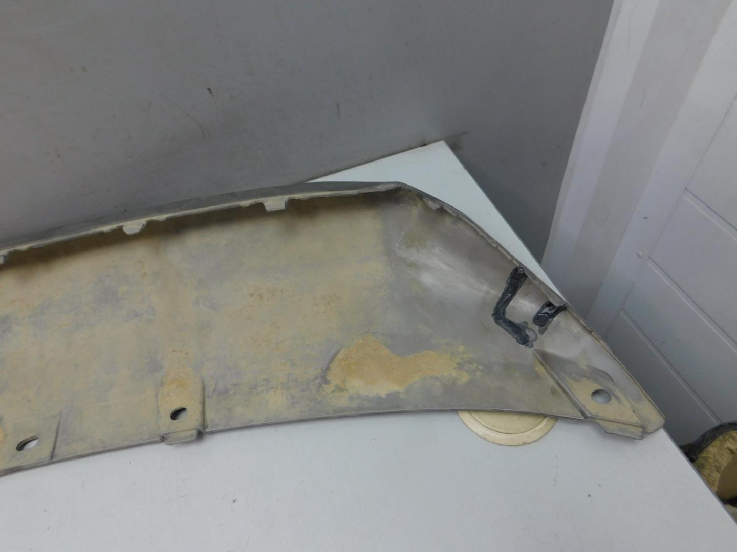 Накладка переднего бампера