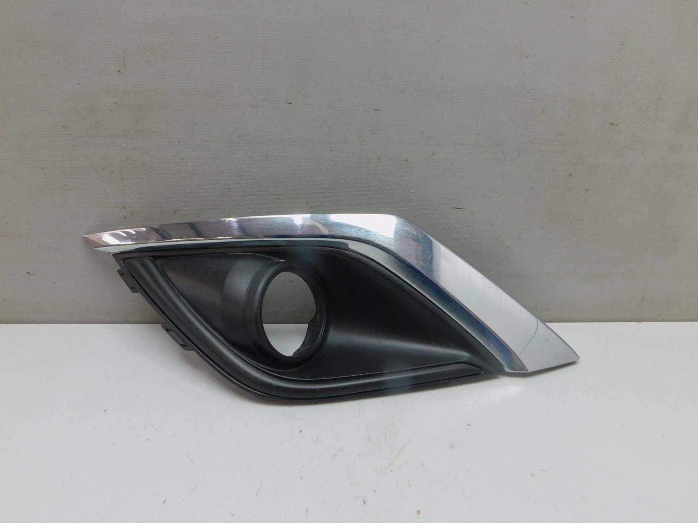 Решетка в бампер левая