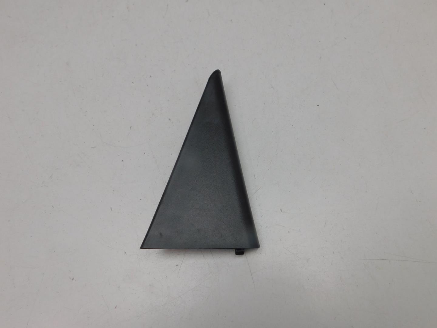 Накладка двери задней правой