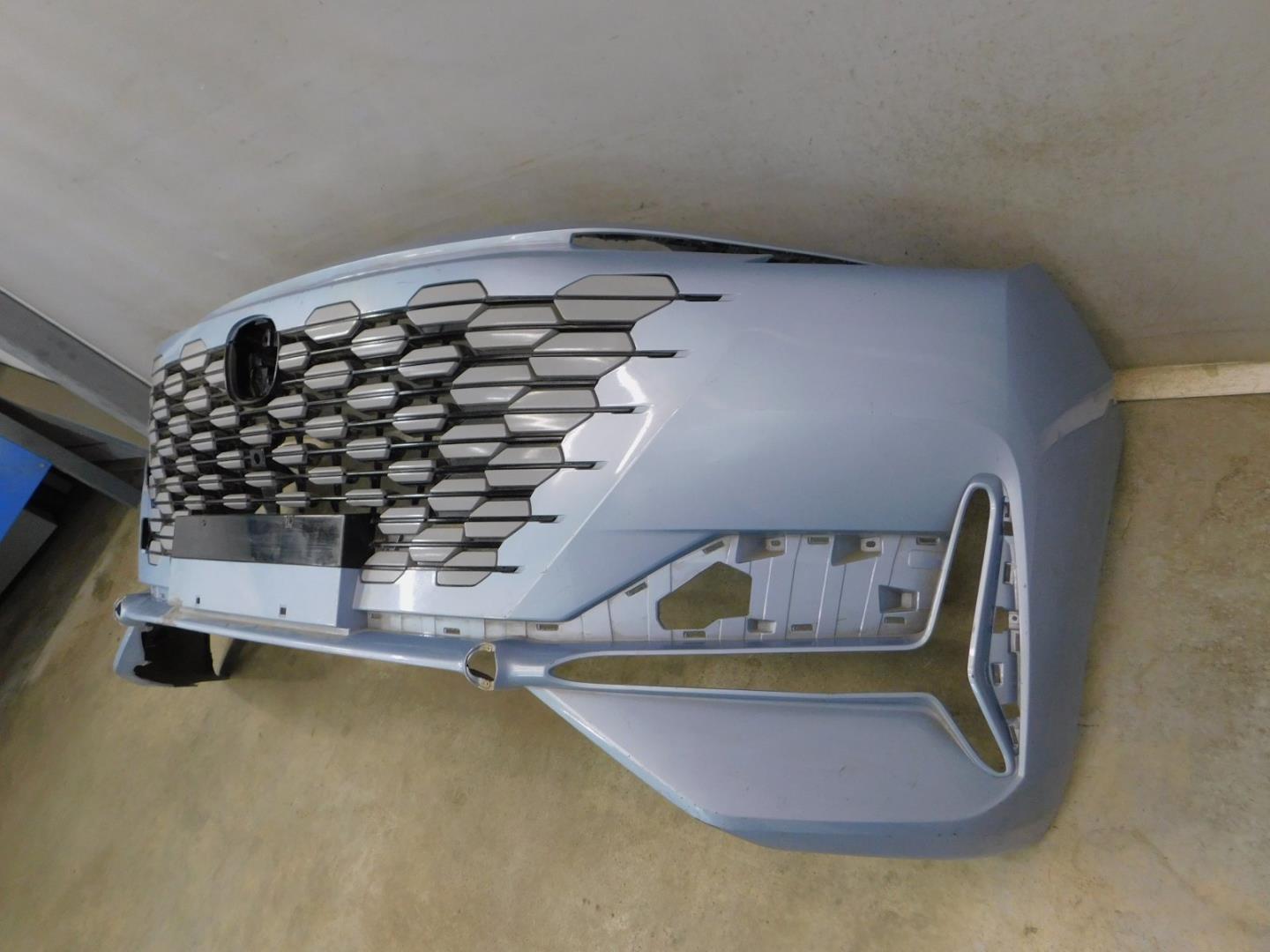 Бампер передний