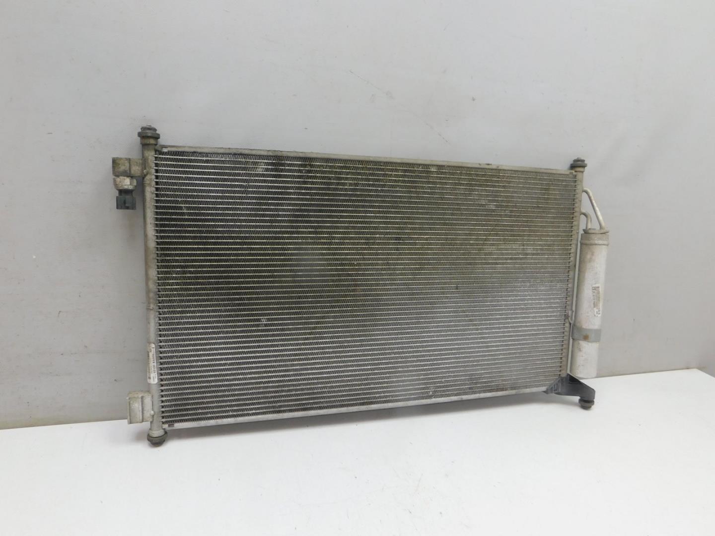 Радиатор кондиционера / конденсер
