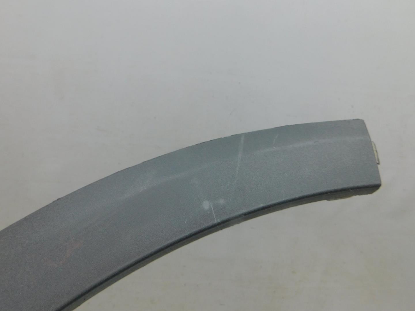 Накладка заднего крыла левого