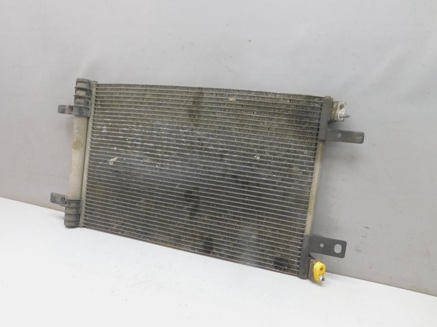 Радиатор кондиционера / конденсер