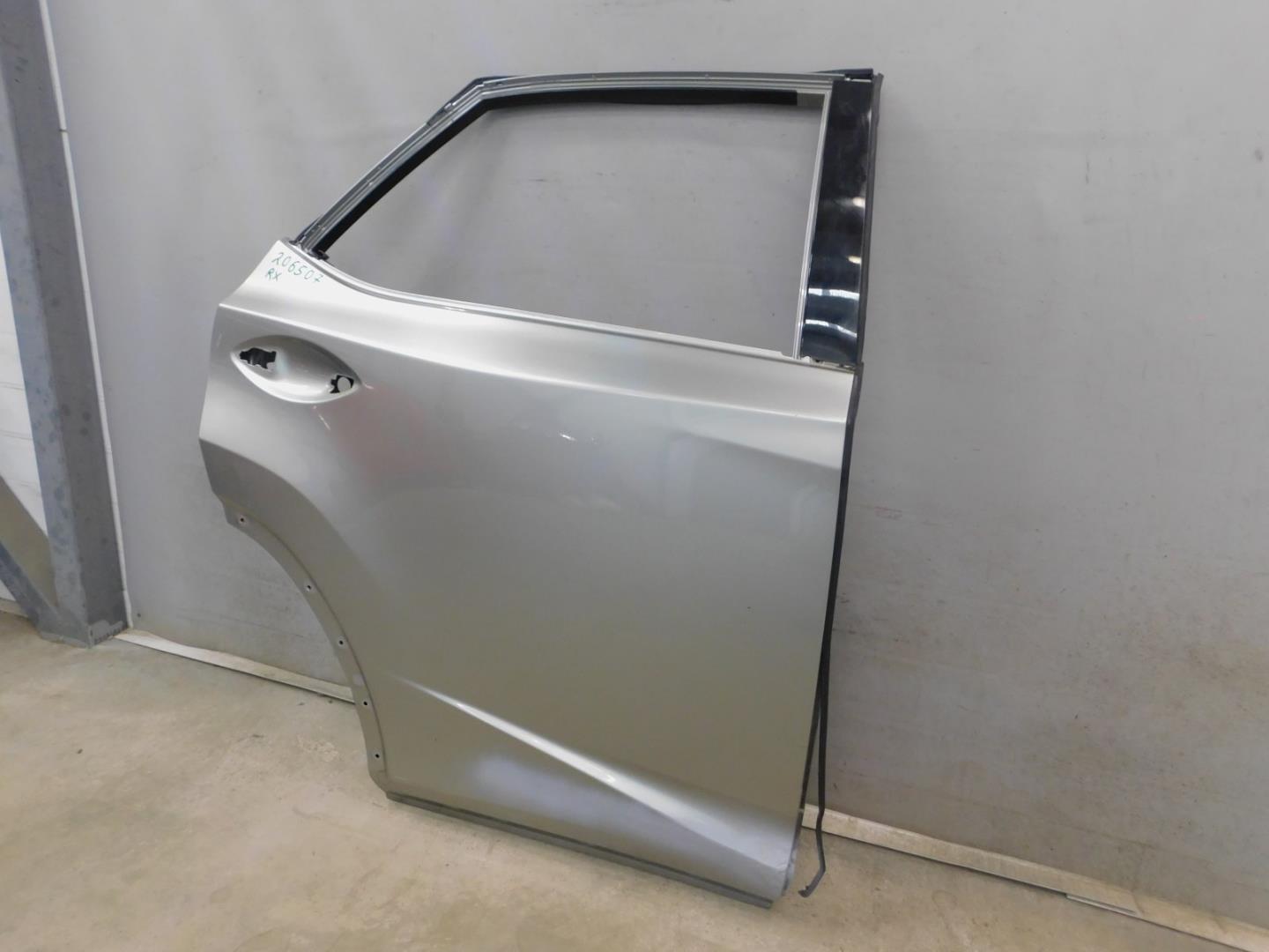 Дверь задняя правая