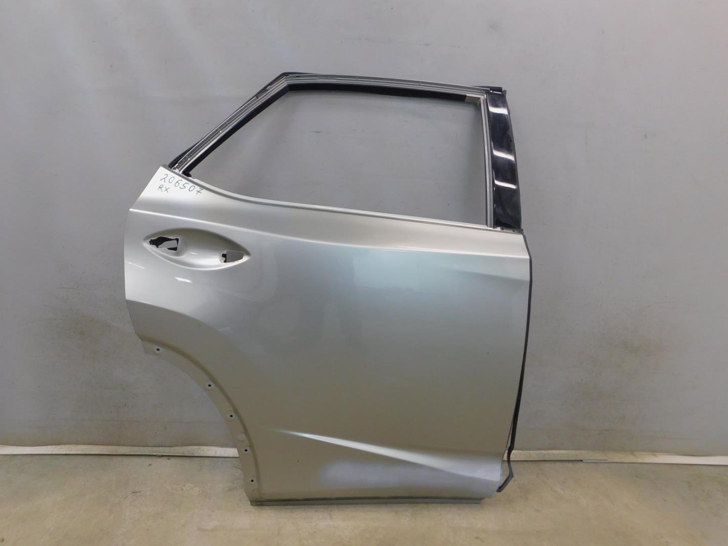Дверь задняя правая
