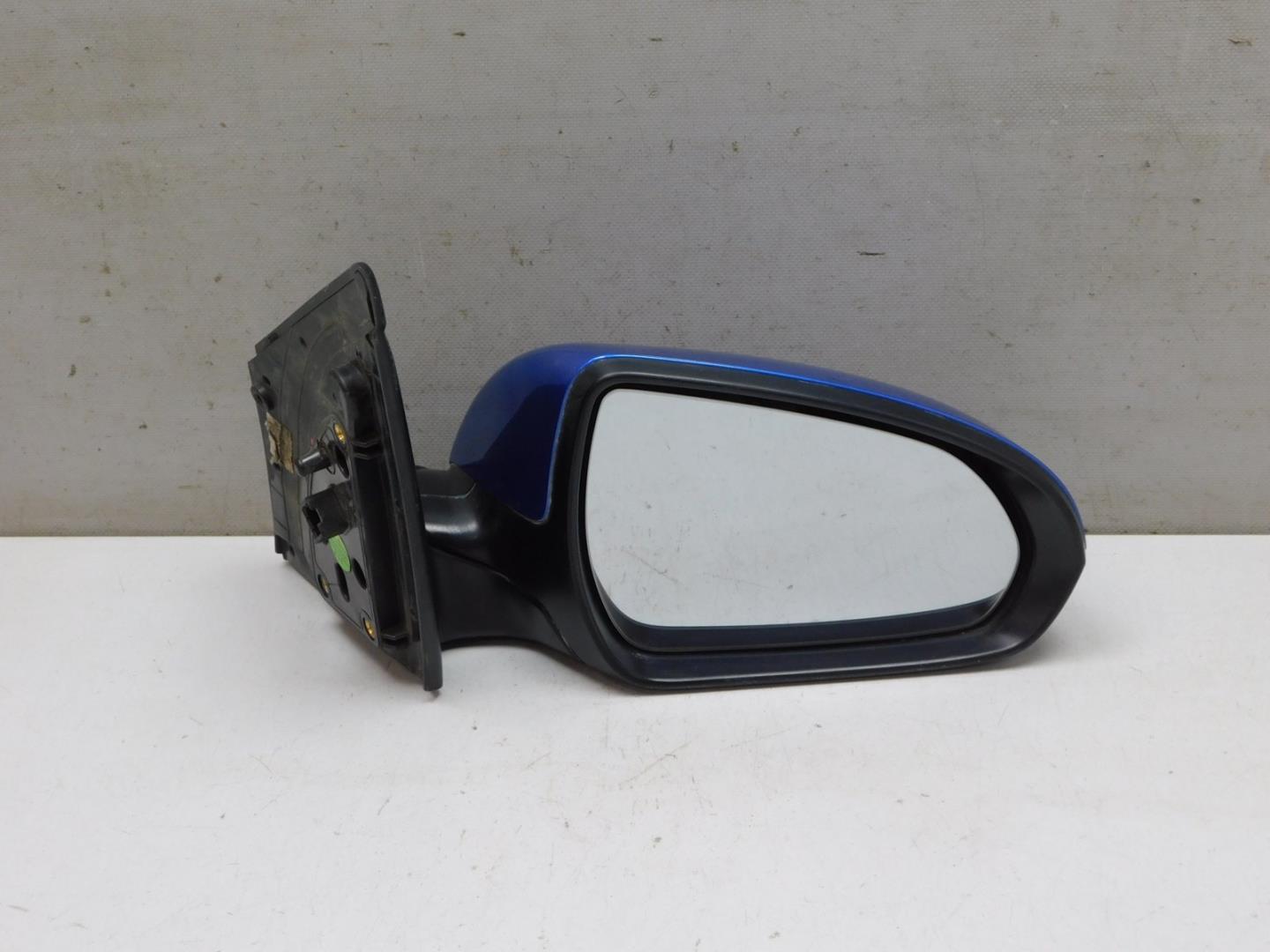 Зеркало правое электрическое