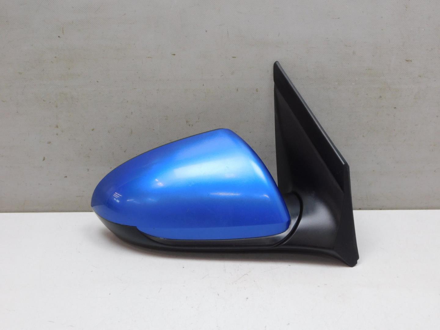 Зеркало правое электрическое