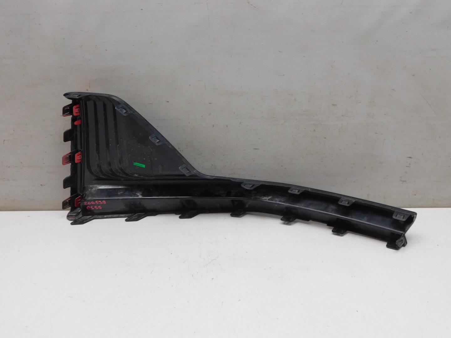 Накладка переднего бампера