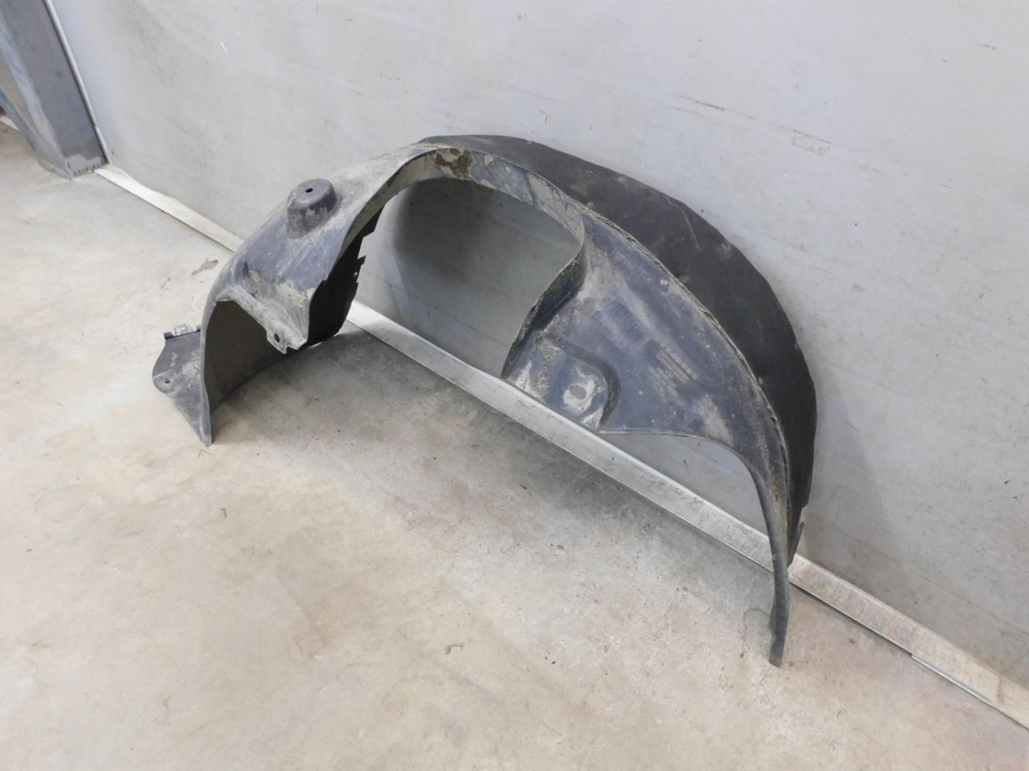 Локер передний правый