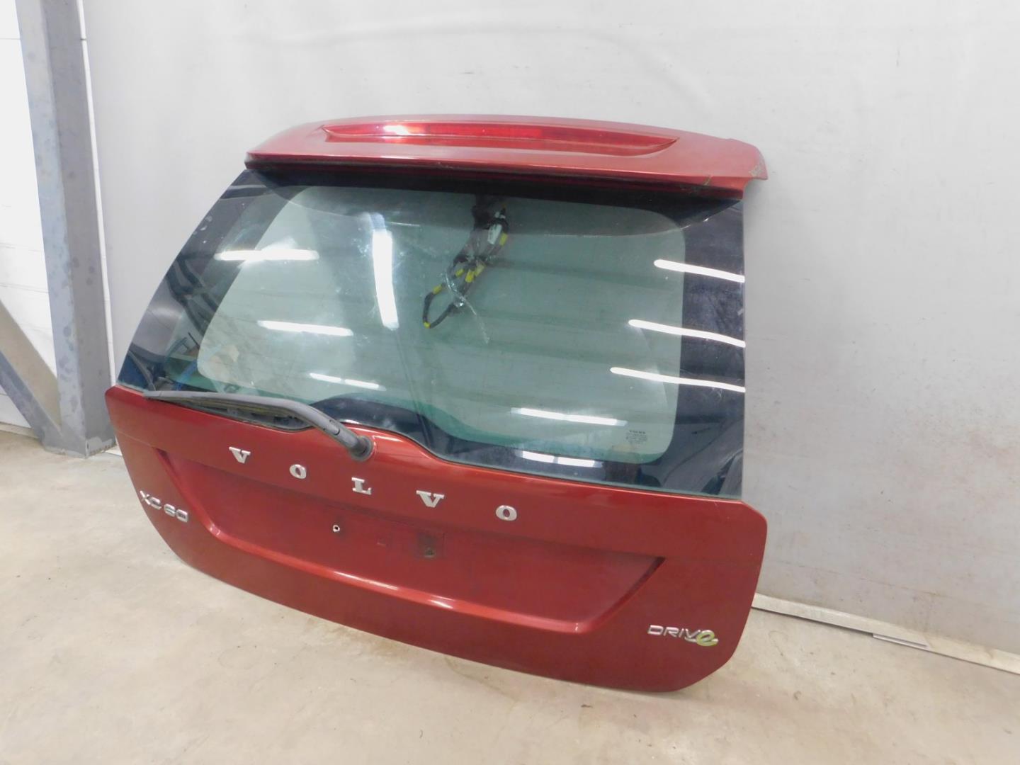 Дверь багажника