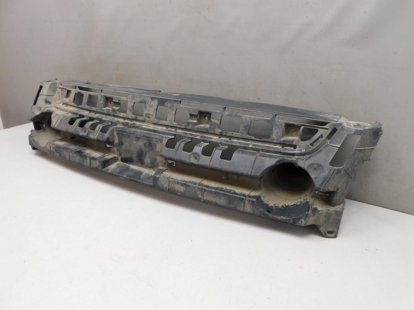 Усилитель переднего бампера