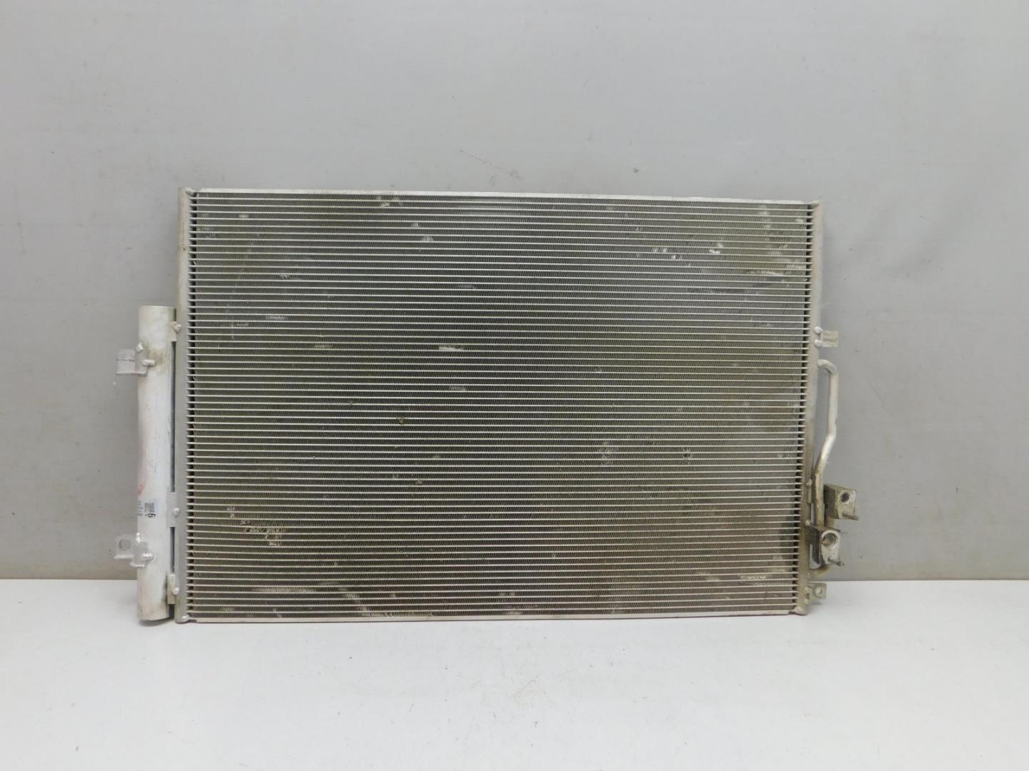 Радиатор кондиционера / конденсер