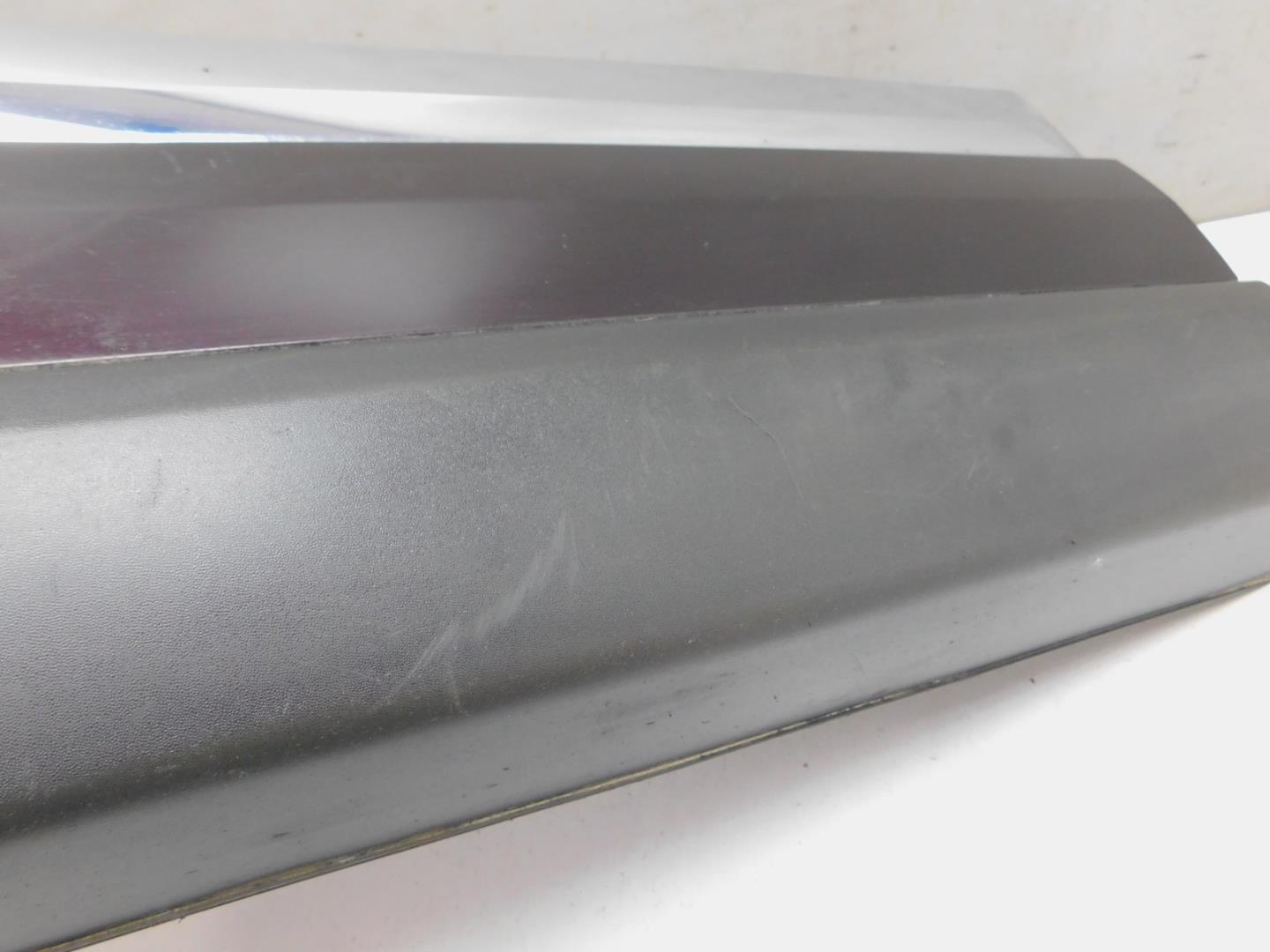 Накладка двери задней правой