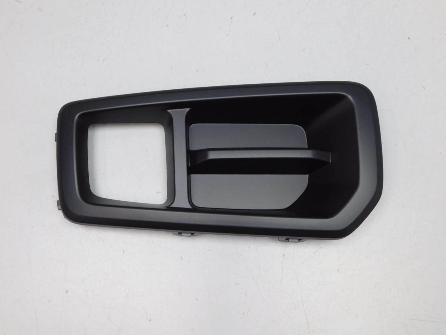 Накладка заднего бампера левая