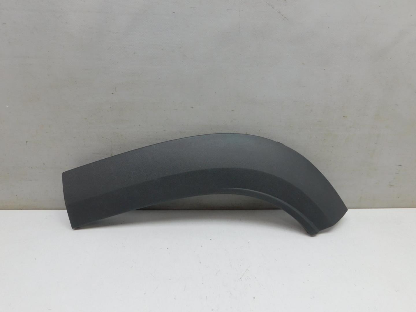 Накладка заднего крыла левого