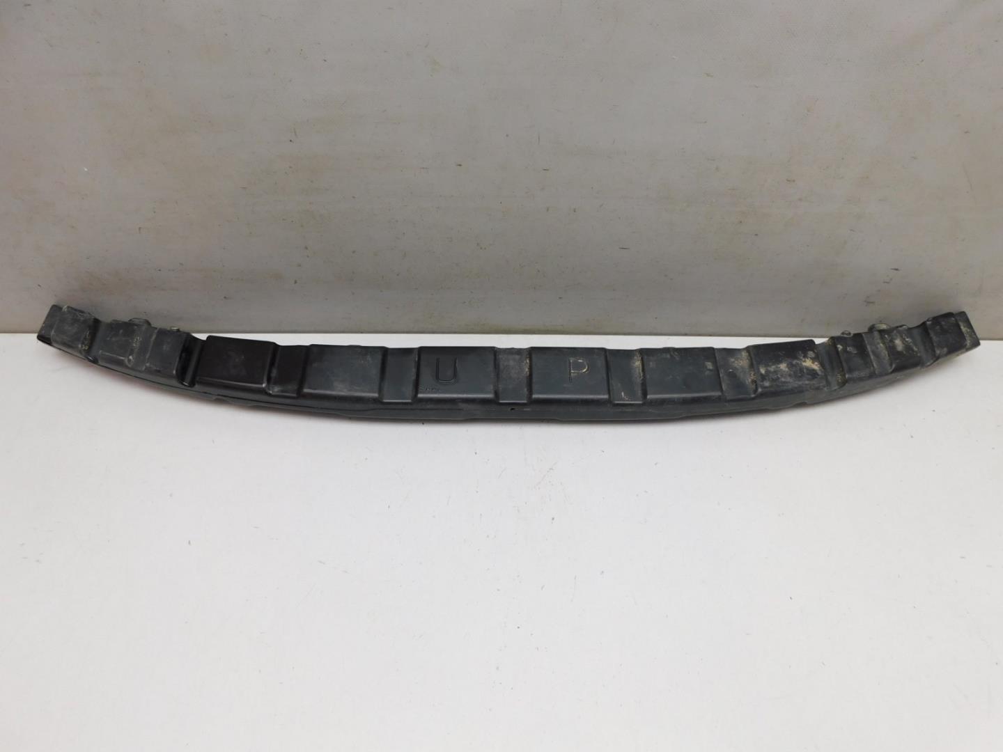 Усилитель переднего бампера