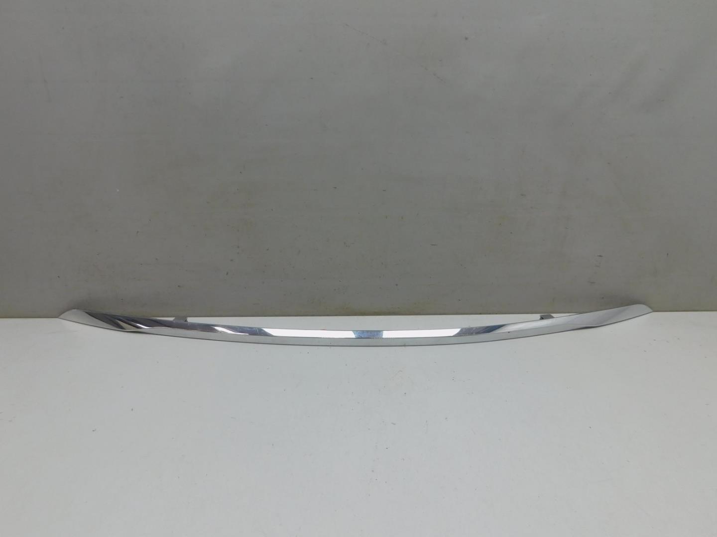 Накладка двери багажника