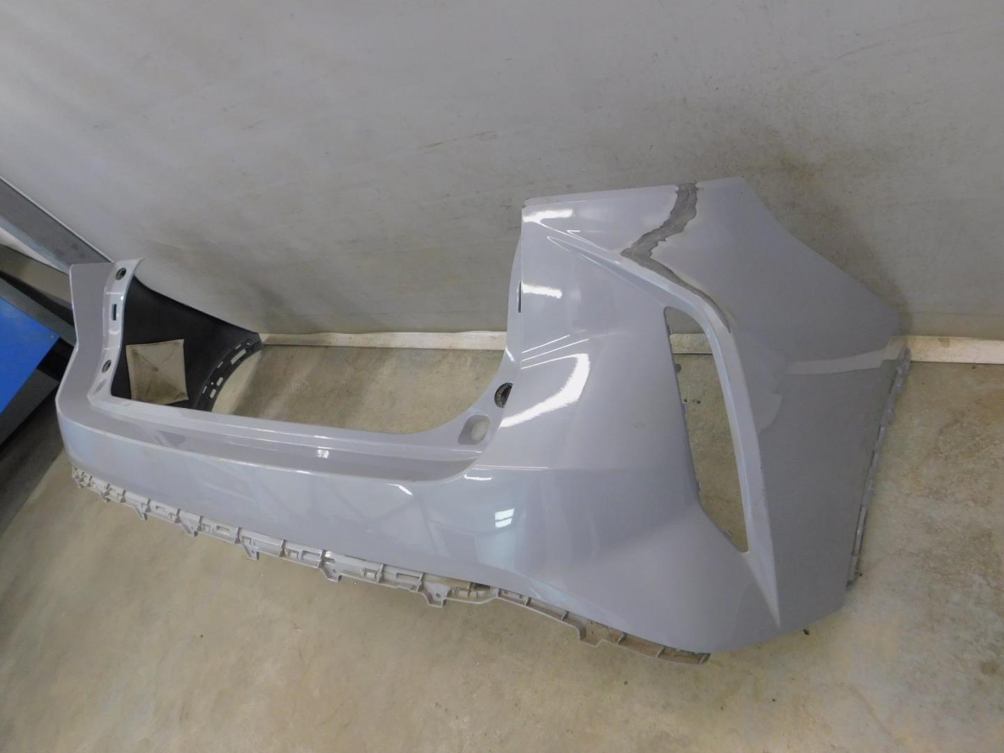 Бампер задний