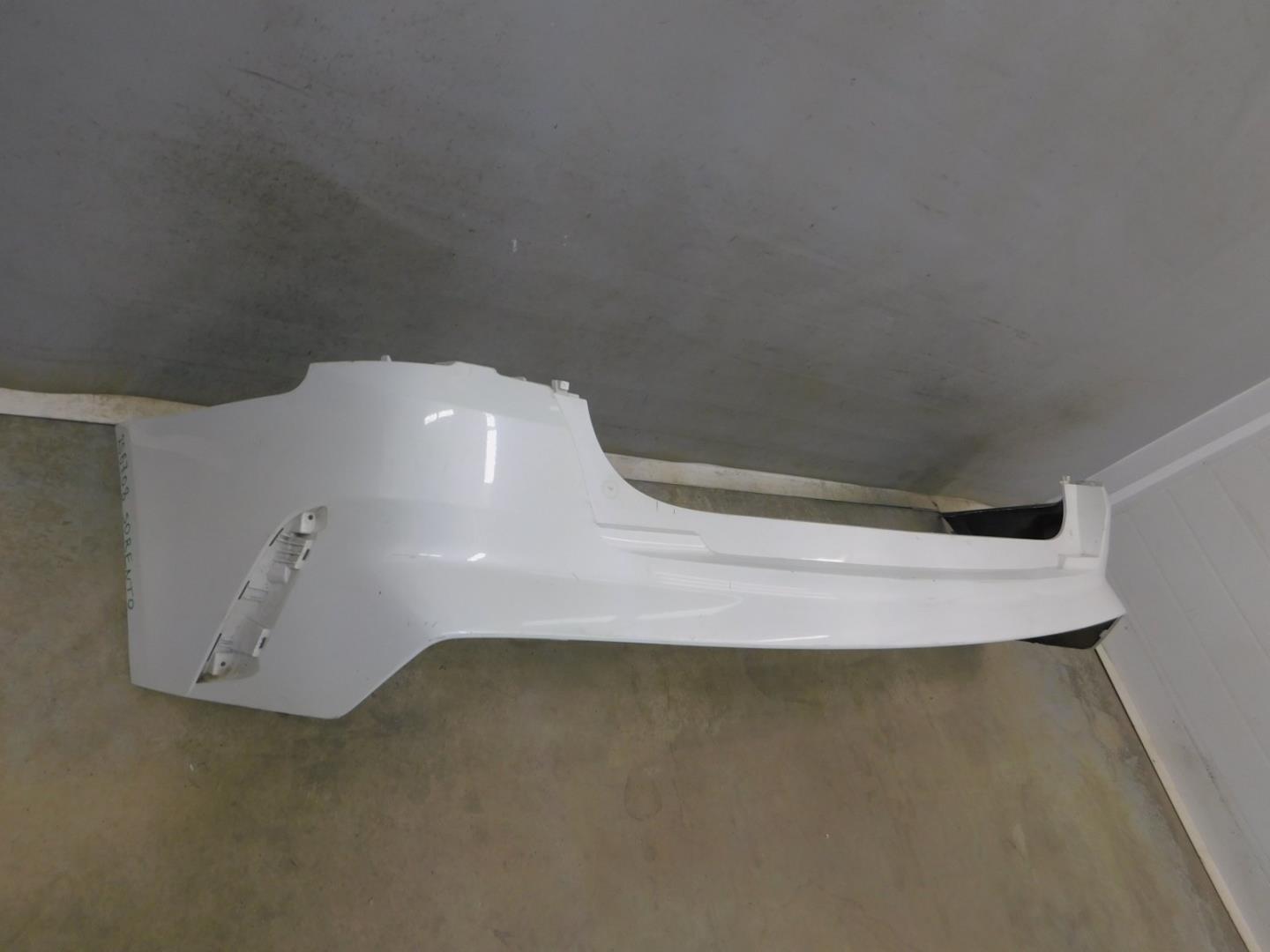 Бампер задний