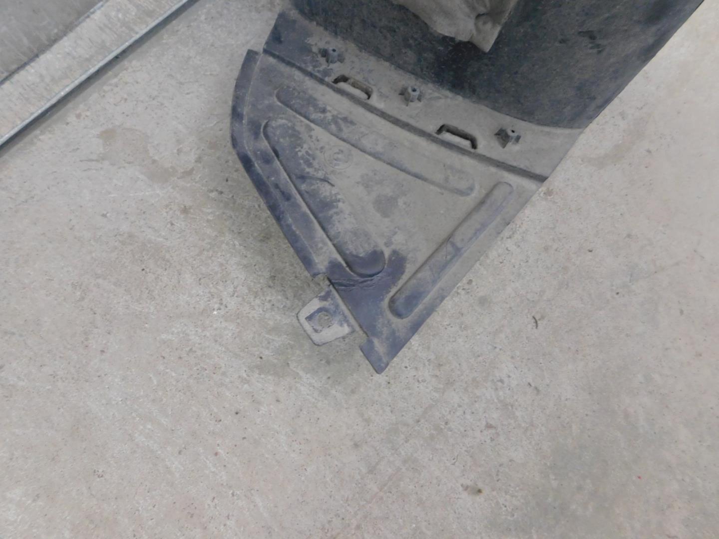 Локер передний правый