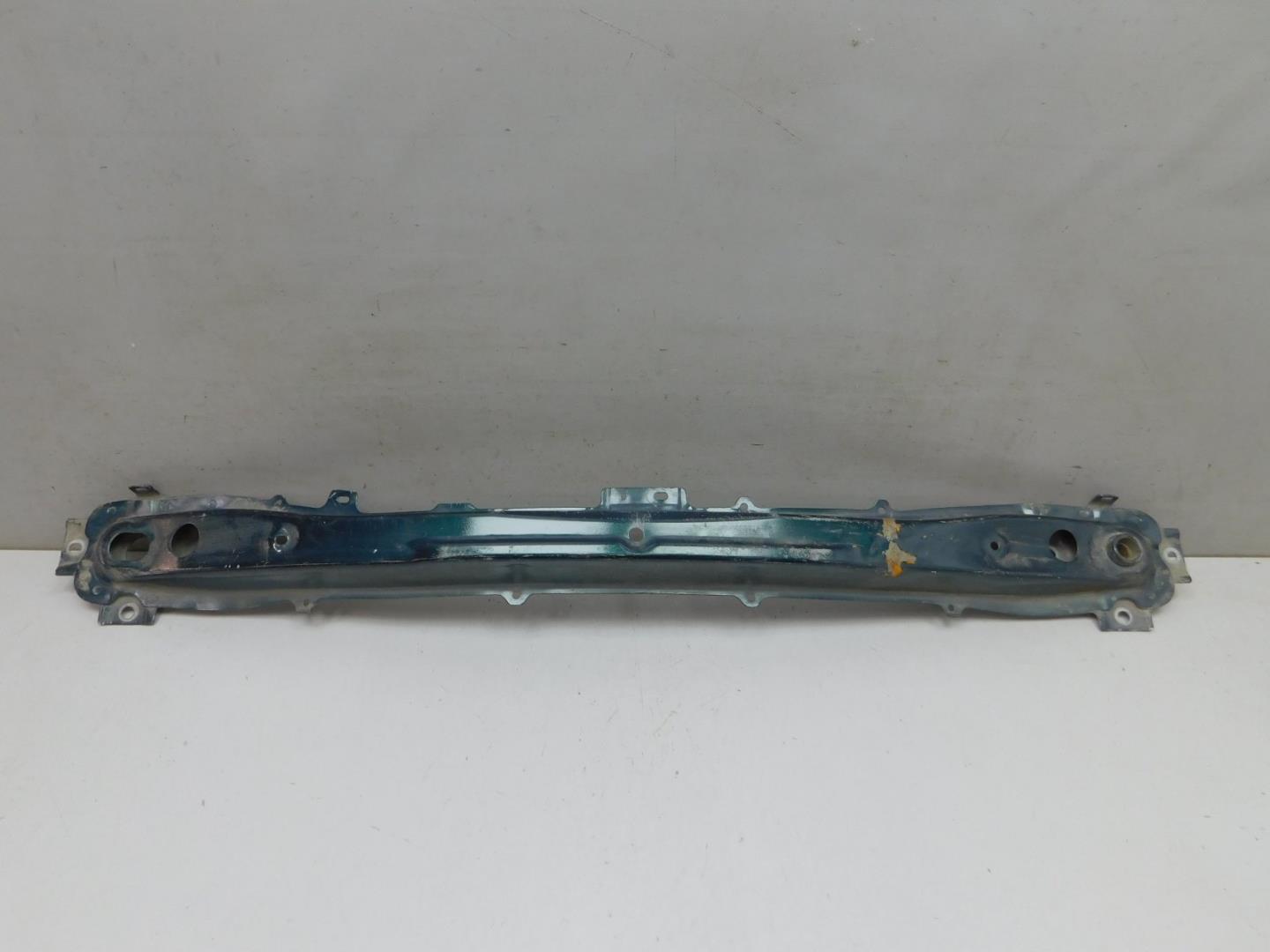 Усилитель заднего бампера