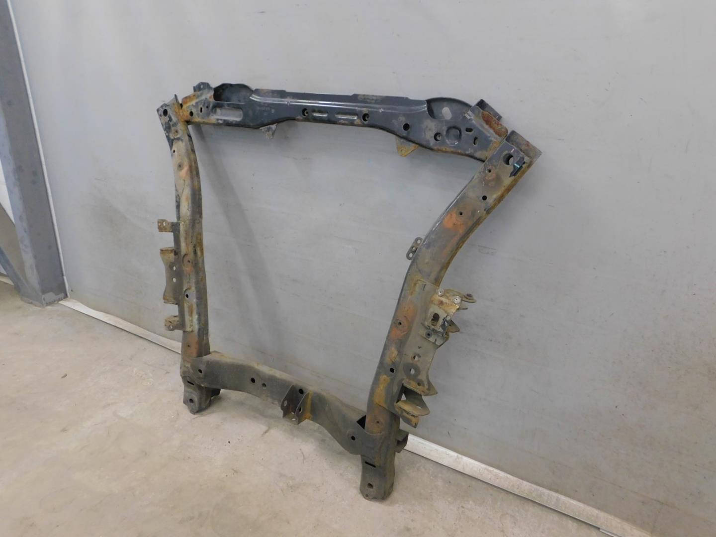 Балка подмоторная