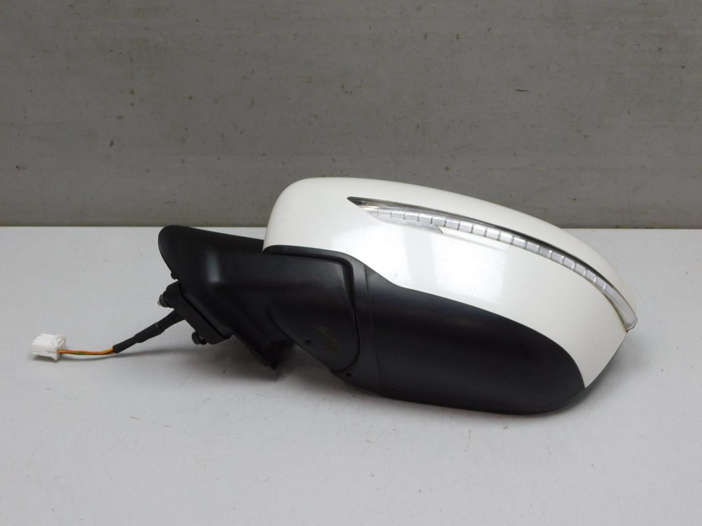 Зеркало левое электрическое