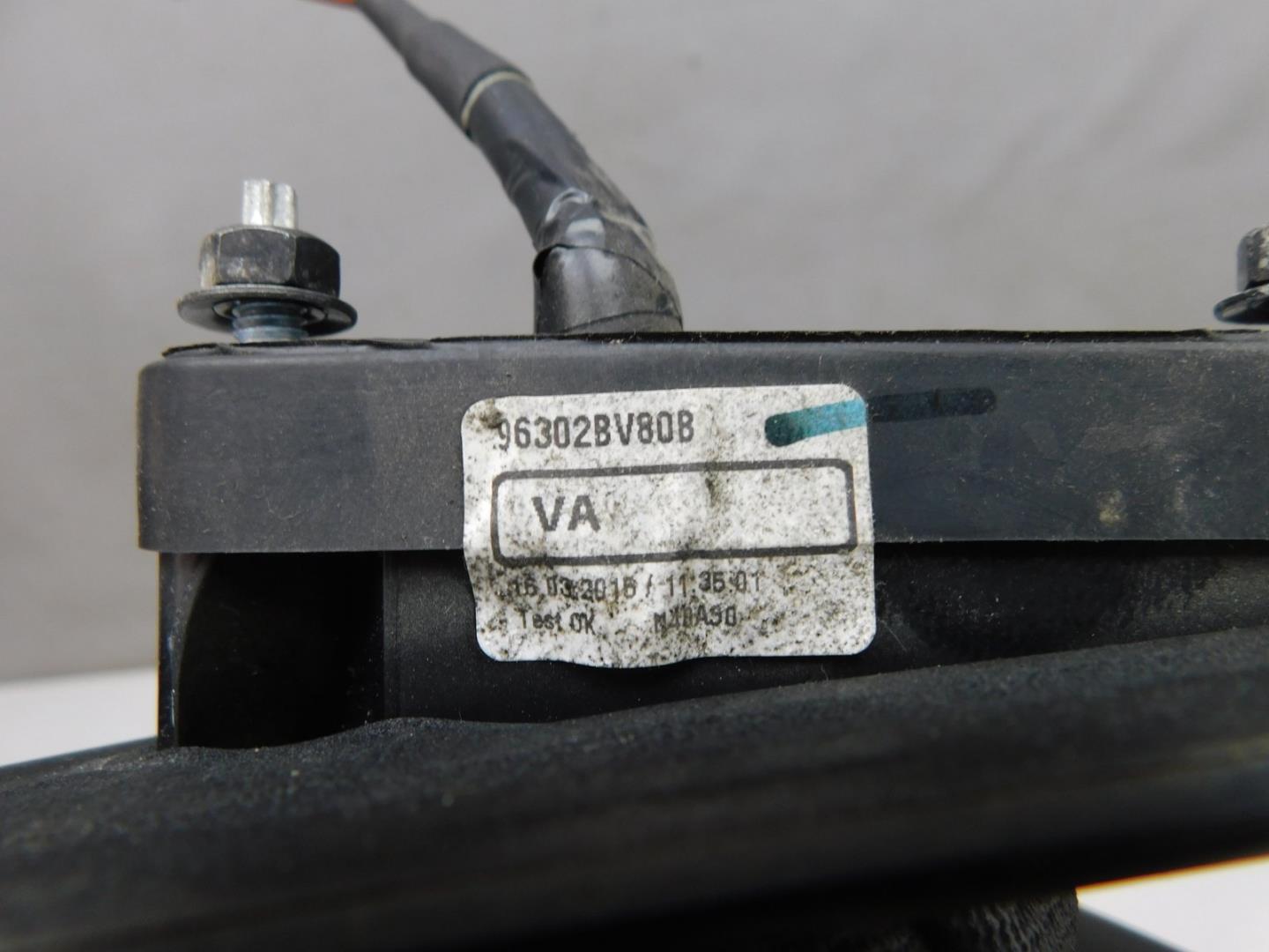 Зеркало левое электрическое