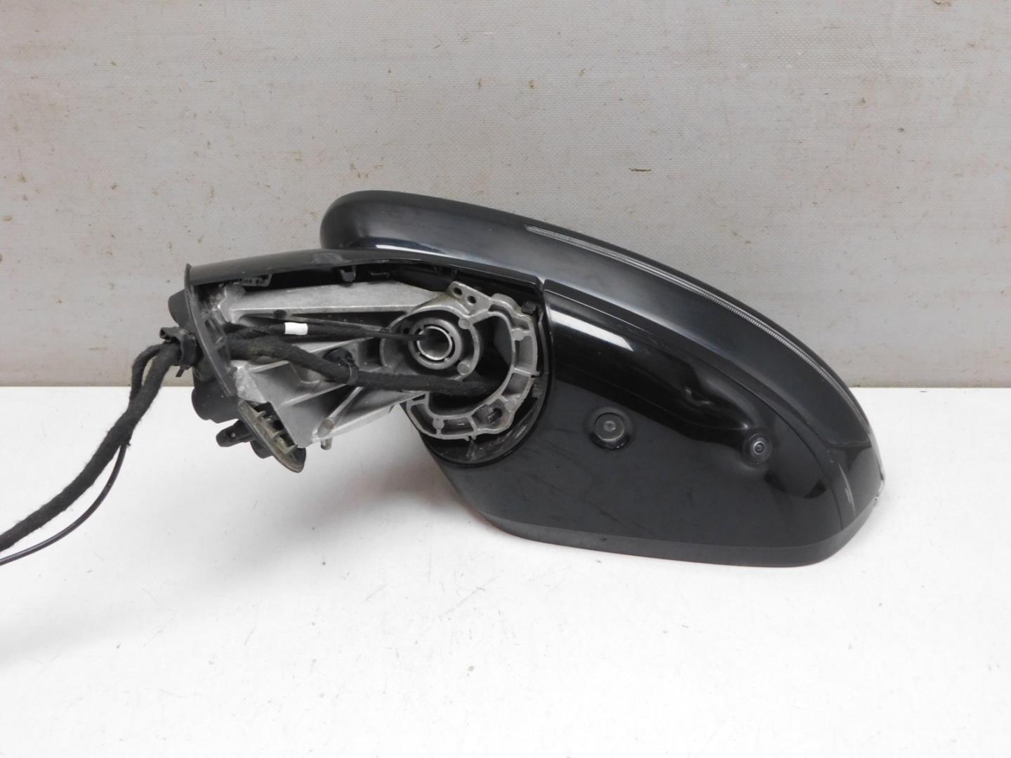 Зеркало левое электрическое