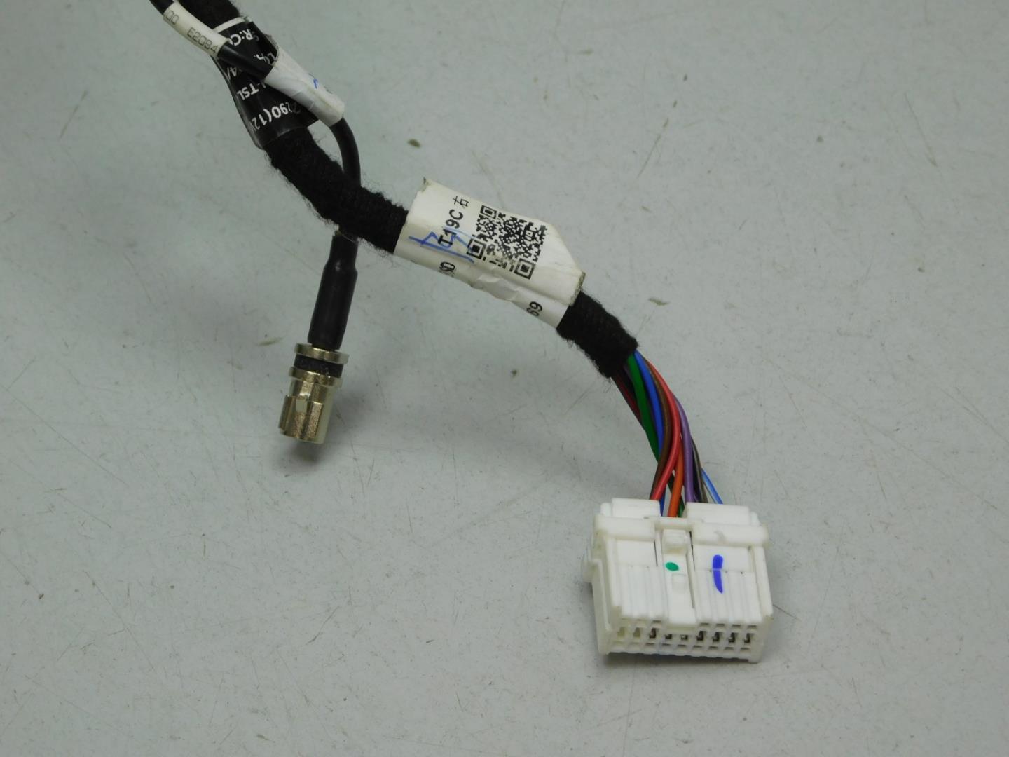 Зеркало правое электрическое