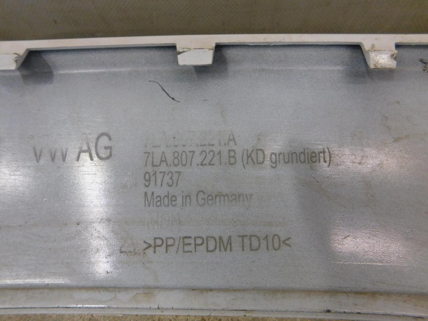 Бампер передний