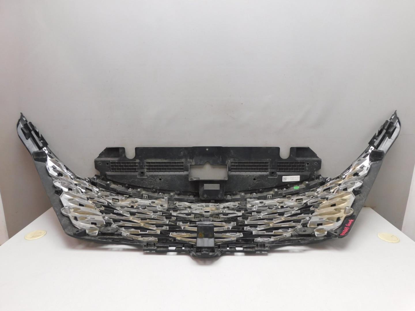 Решетка радиатора