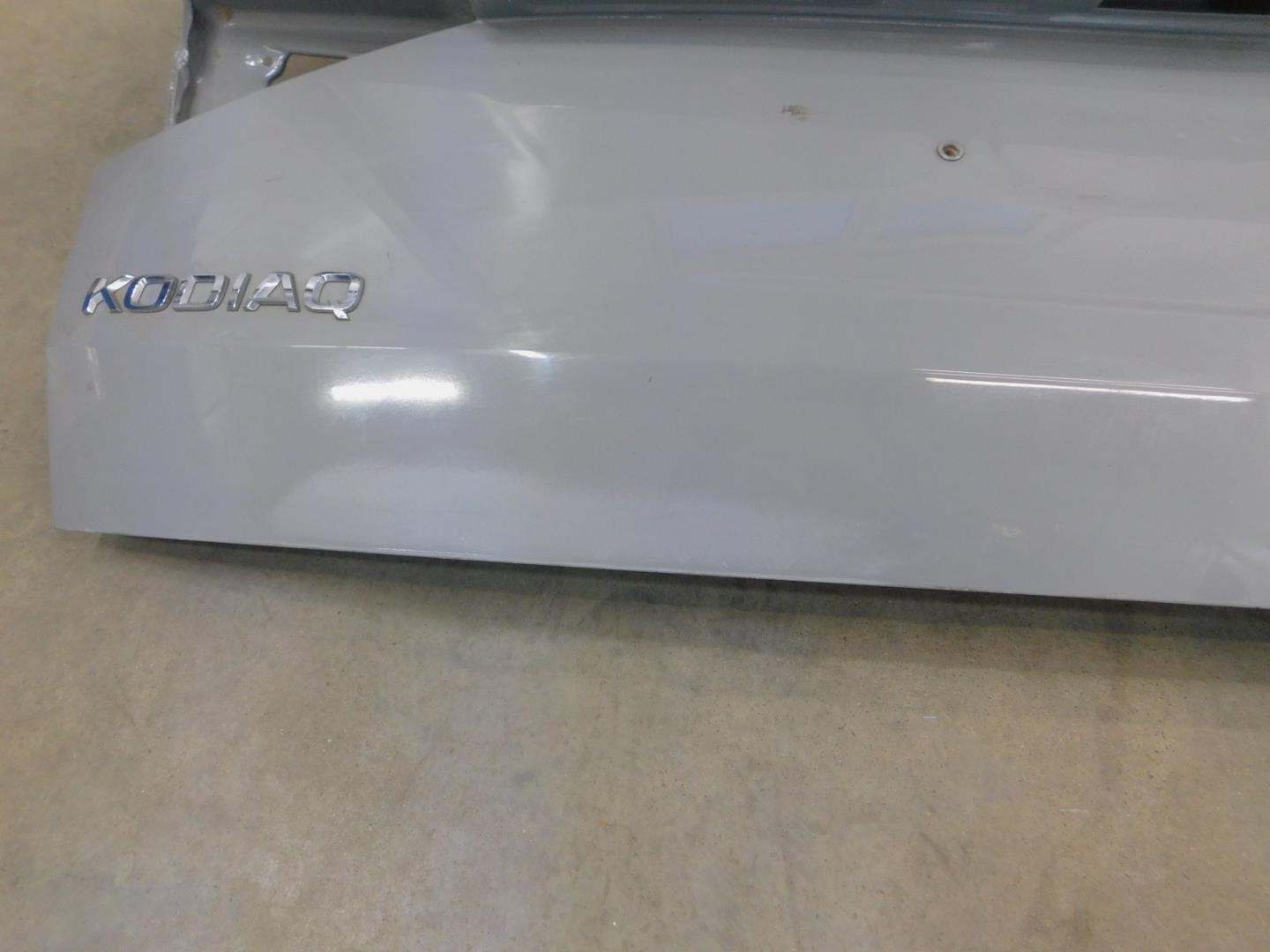 Дверь багажника