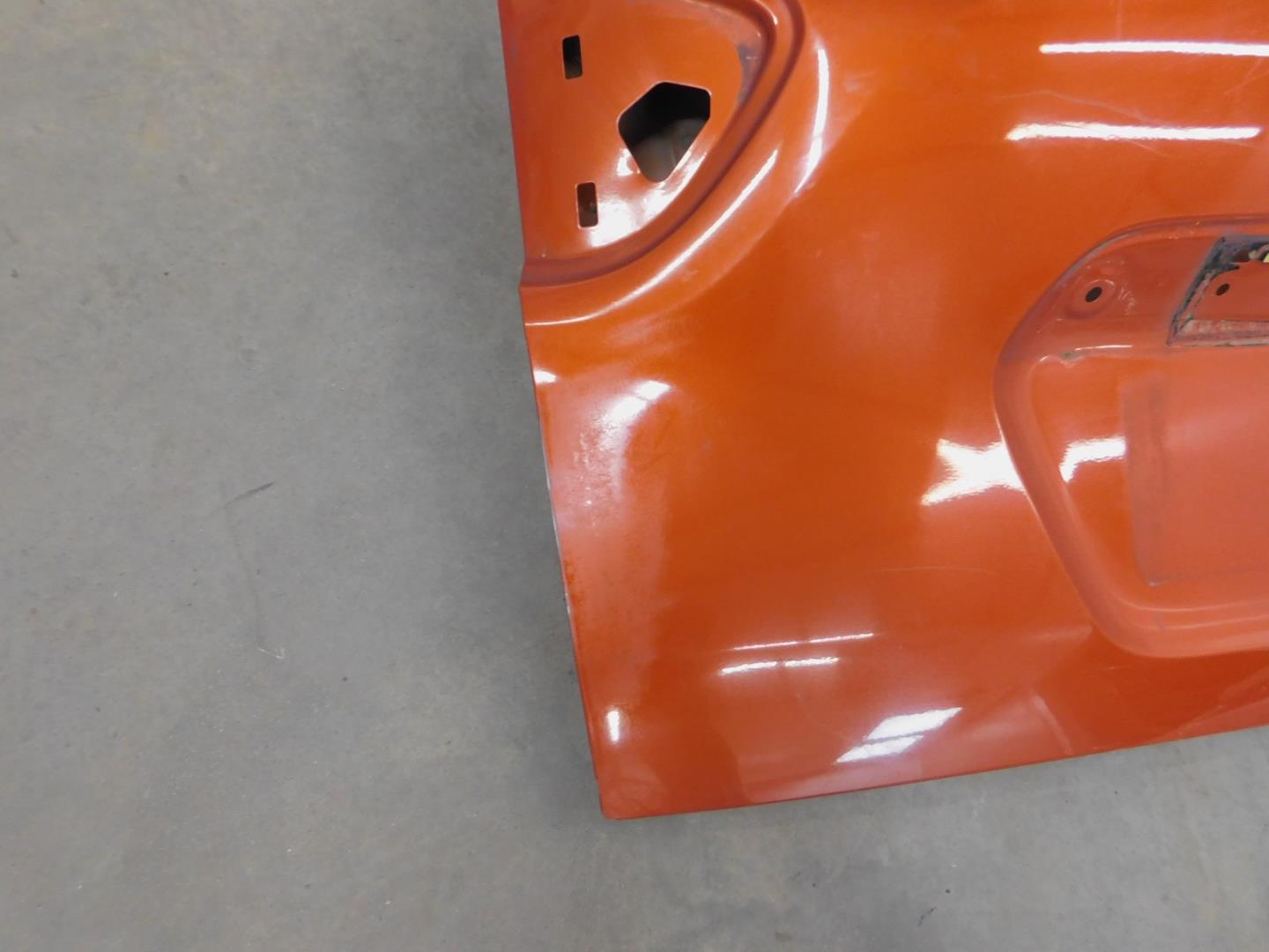 Дверь багажника