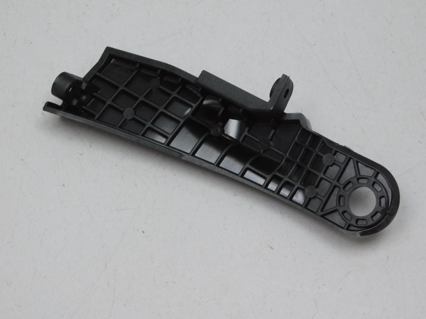 Крепеж фары