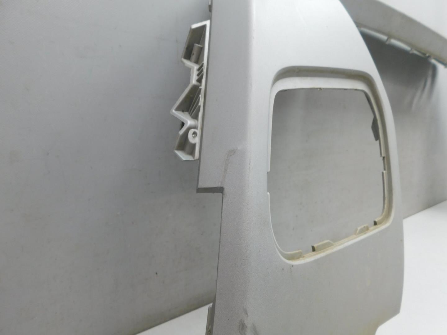 Накладка переднего бампера