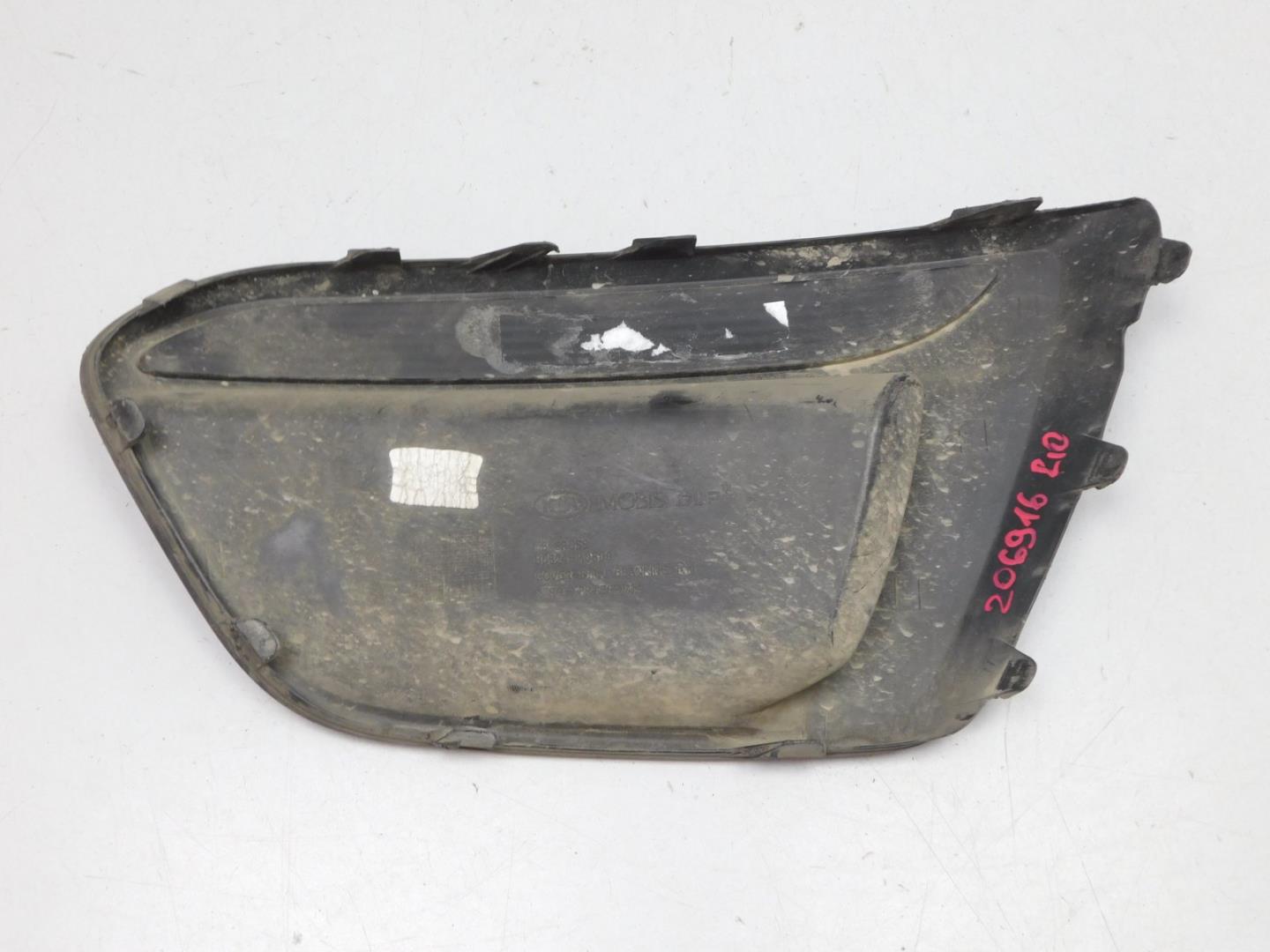 Решетка в бампер правая