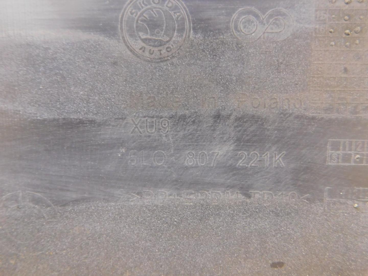 Бампер передний