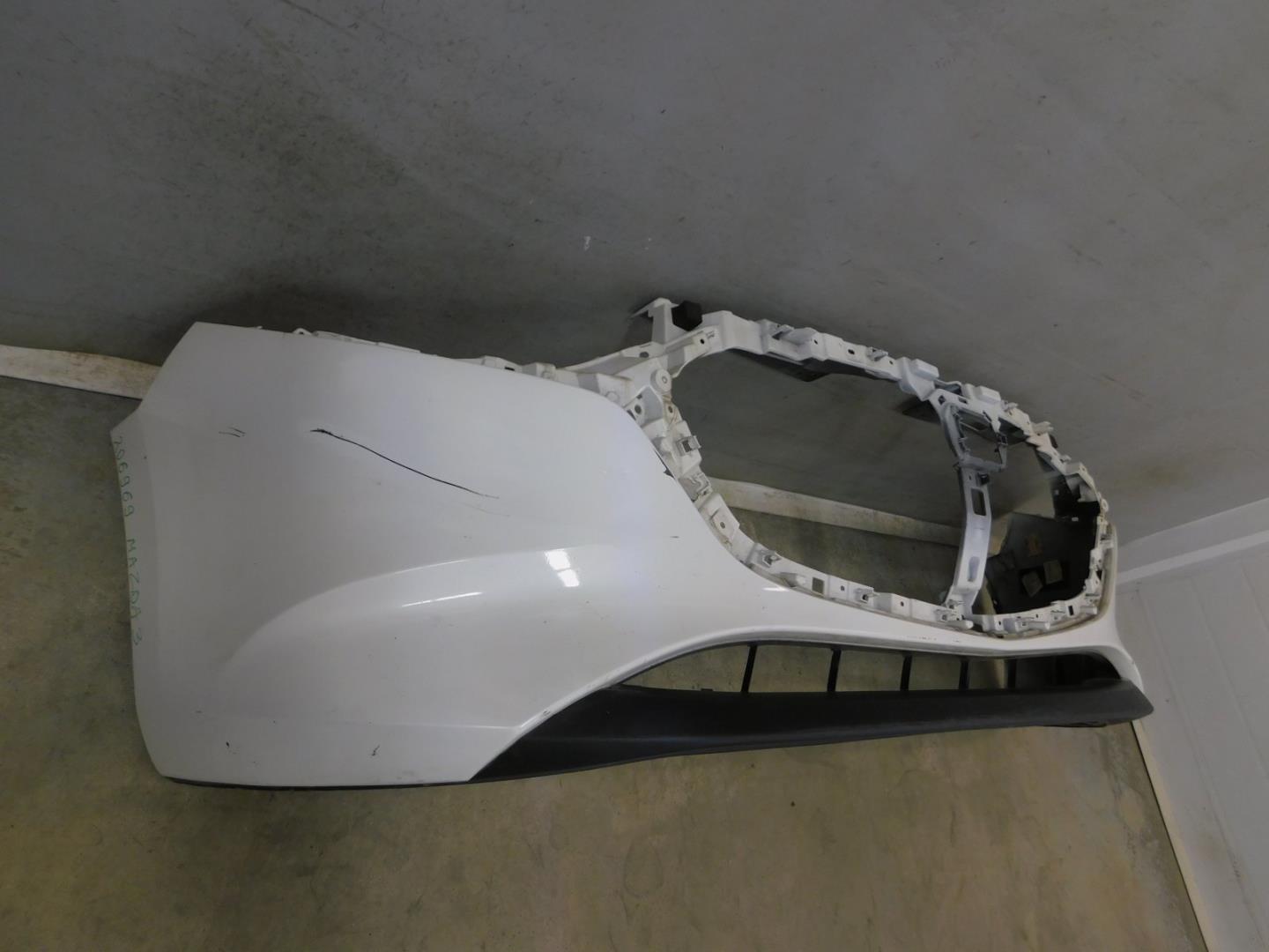 Бампер передний